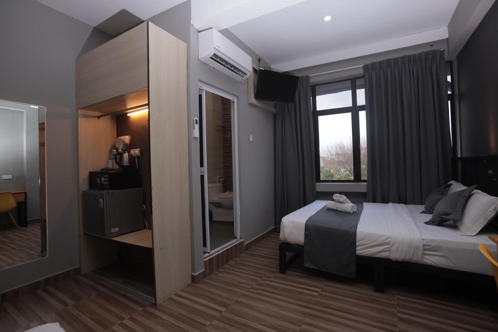 Dj Citi Inn Premier Kuala Terengganu Exterior photo